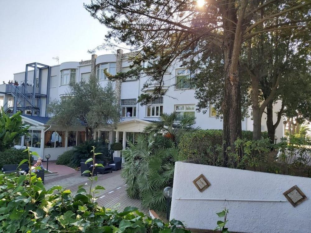 Capo Circeo Beach Resort Spa Fronte Mare San Felice Circeo Exterior photo