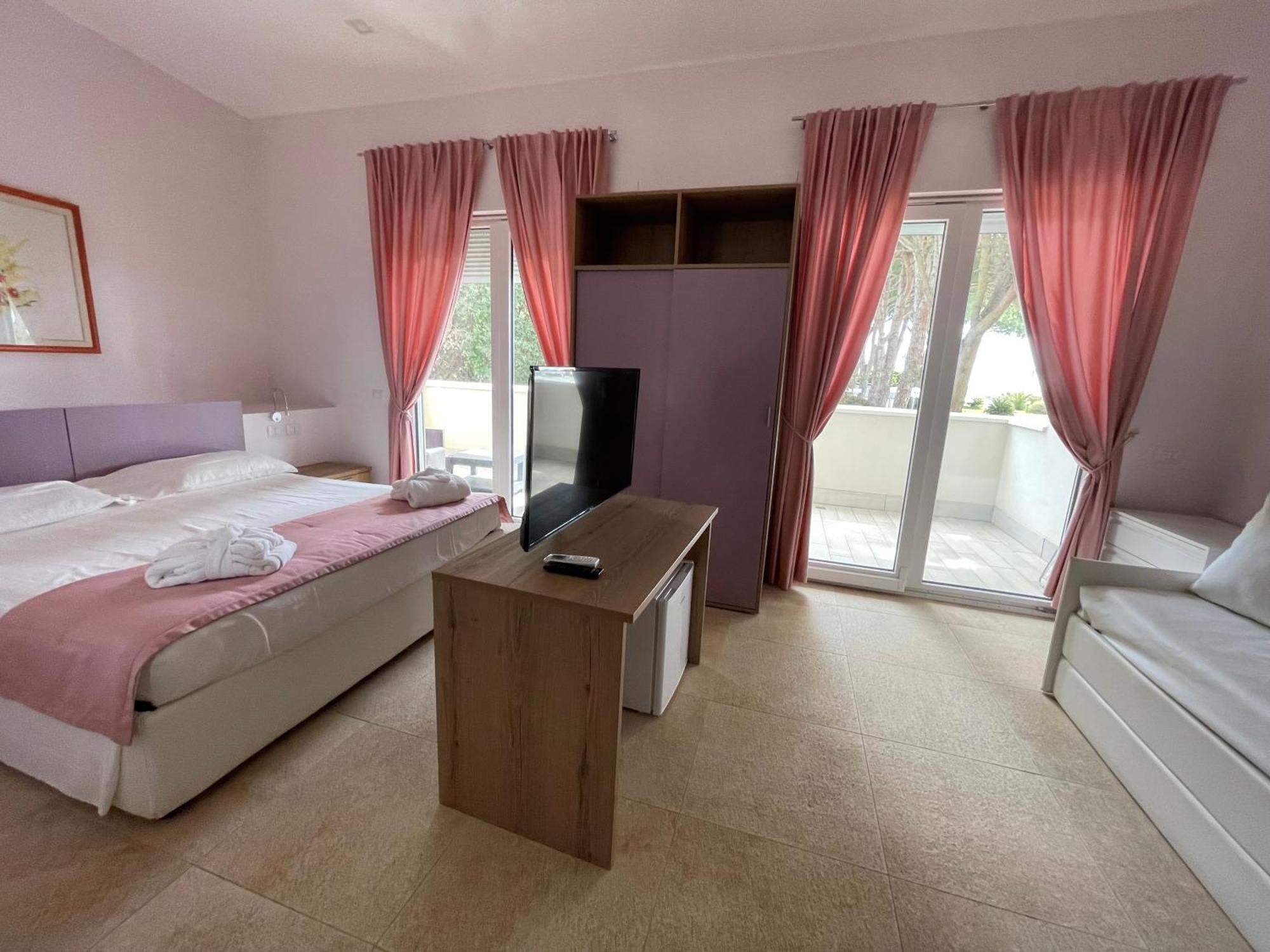 Capo Circeo Beach Resort Spa Fronte Mare San Felice Circeo Exterior photo